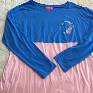 Lilly Pulitzer “spirit jersey” - large. HARDLY WORN! Perfect for Gator girls!
